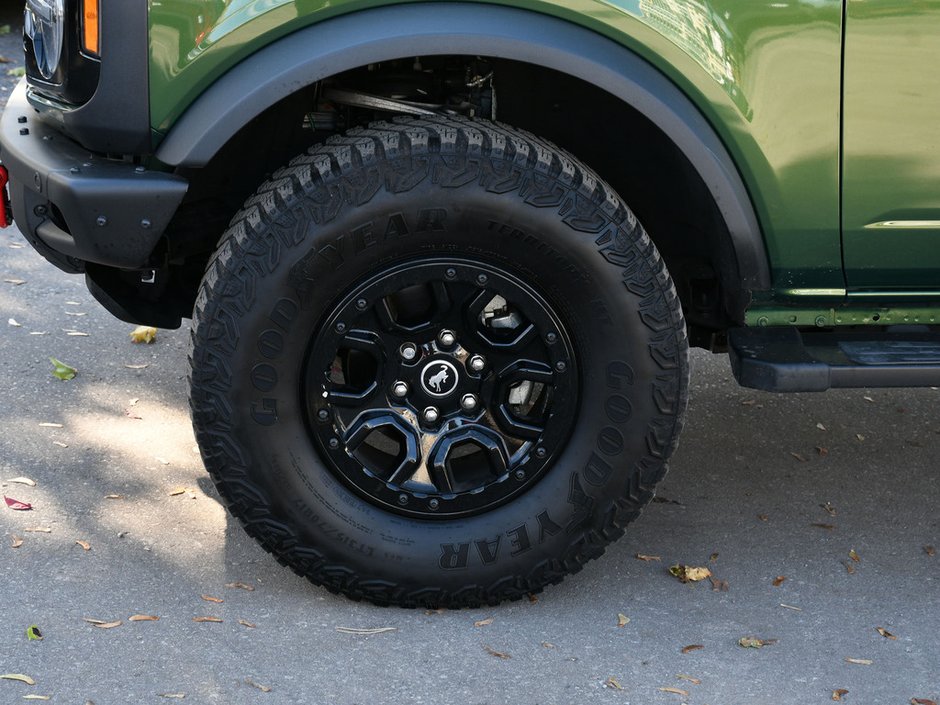 2023 Ford Bronco Base Certified | WildTrak | Backup Camera | Bluetooth | Tow Hooks