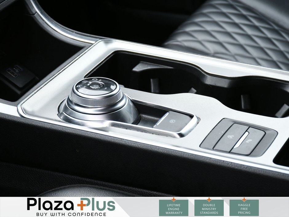 2023 Ford Edge Titanium-10