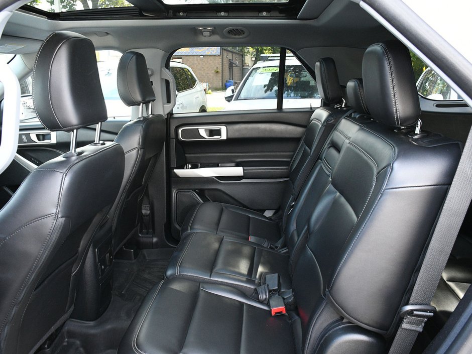 2022 Ford Explorer XLT-12