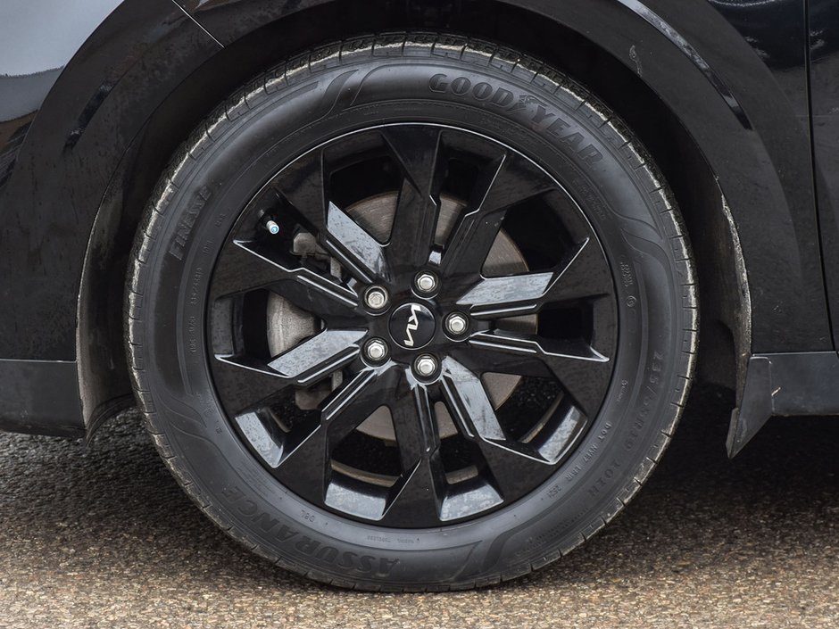 2022 Kia Carnival SX