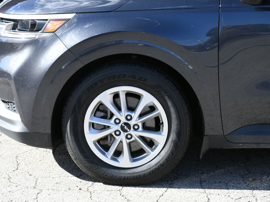 2024 Kia Carnival LX Certified | 3rd Row Seating | Backup Camera | Bluetooth