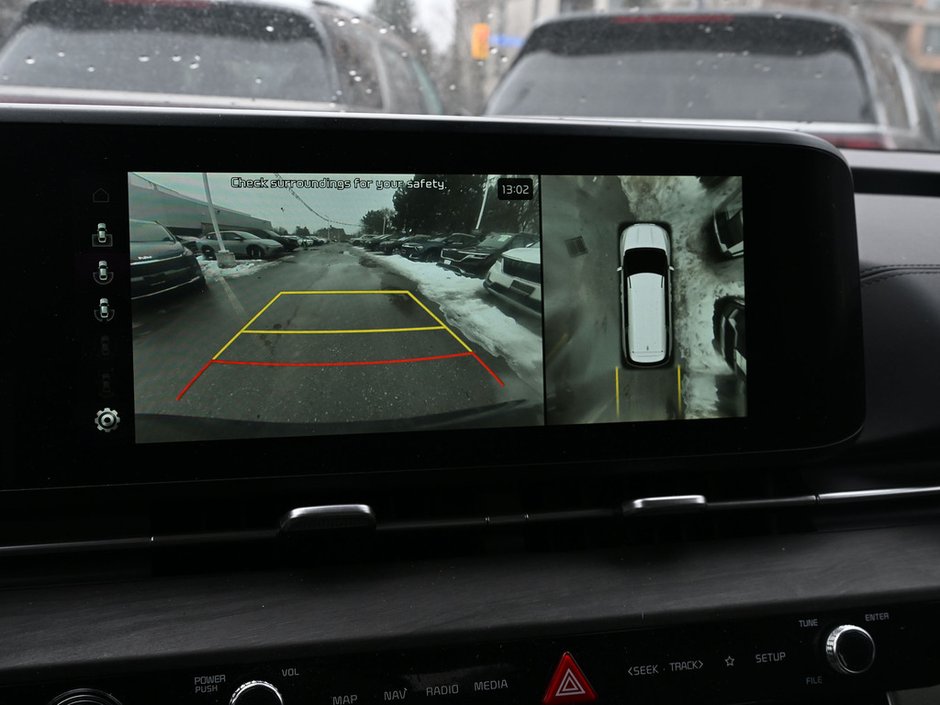 2024 Kia Carnival EX