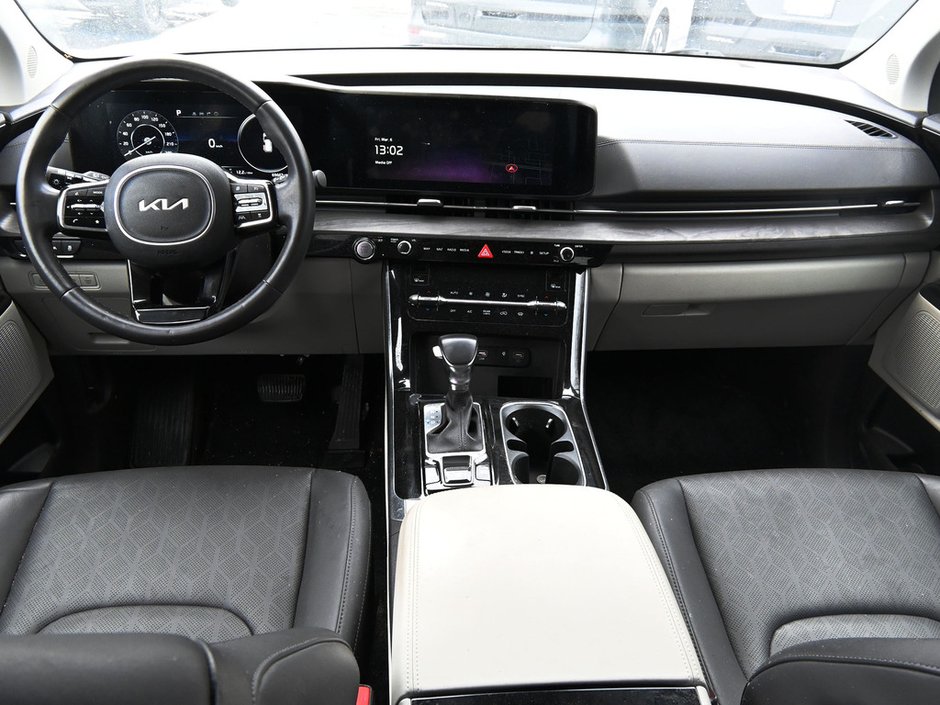 2024 Kia Carnival EX