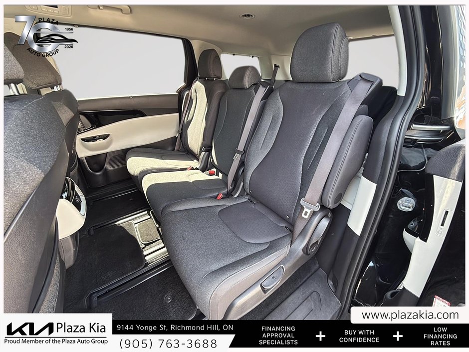 2024 Kia Carnival LX-8