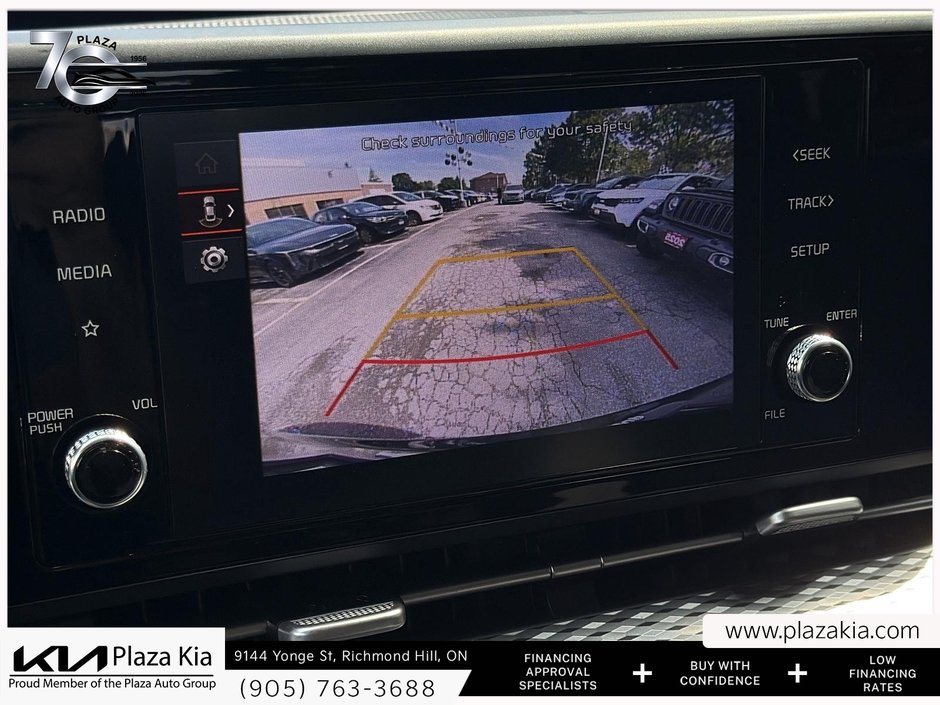2024 Kia Carnival LX-17