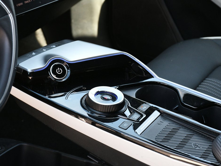 2024 Kia EV6 Land w/GT-Line Pkg 1-9