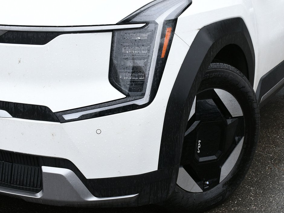 2024 Kia EV9 Land CPO | NAVI | Backup Camera | Blindspot Monitor | Lane Keep Assist