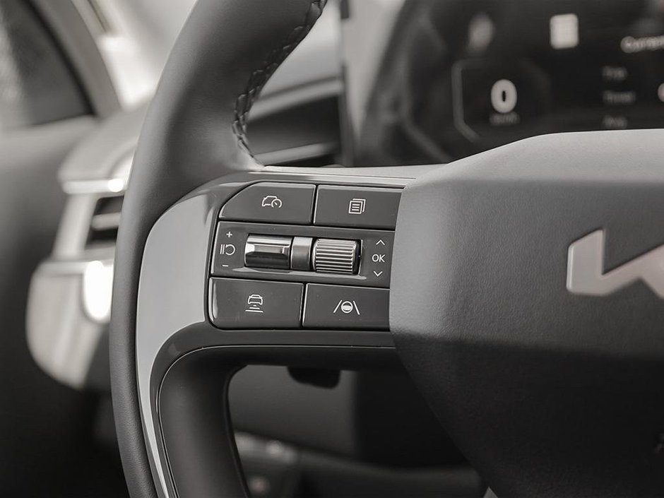 2026 Kia EV9 Land AWD w/ Plus Package-17