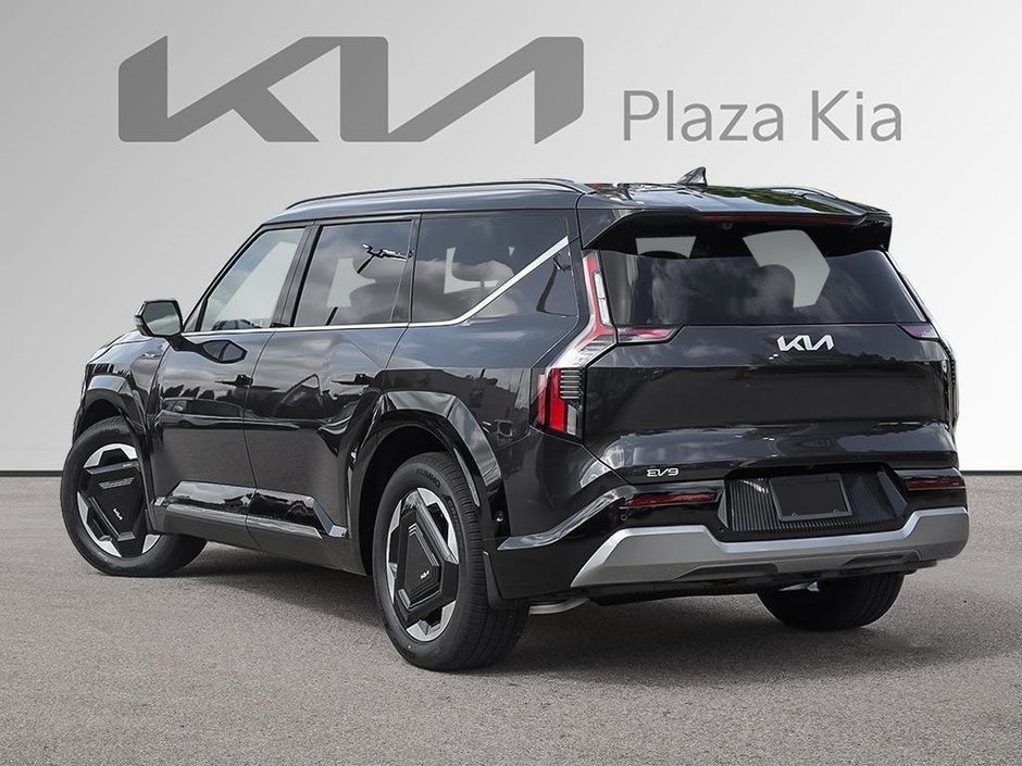 2026 Kia EV9 Land AWD w/ Premium Package-5