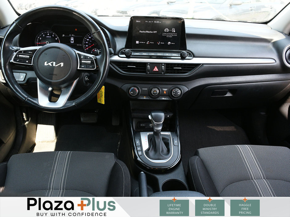 2022 Kia Forte EX-12