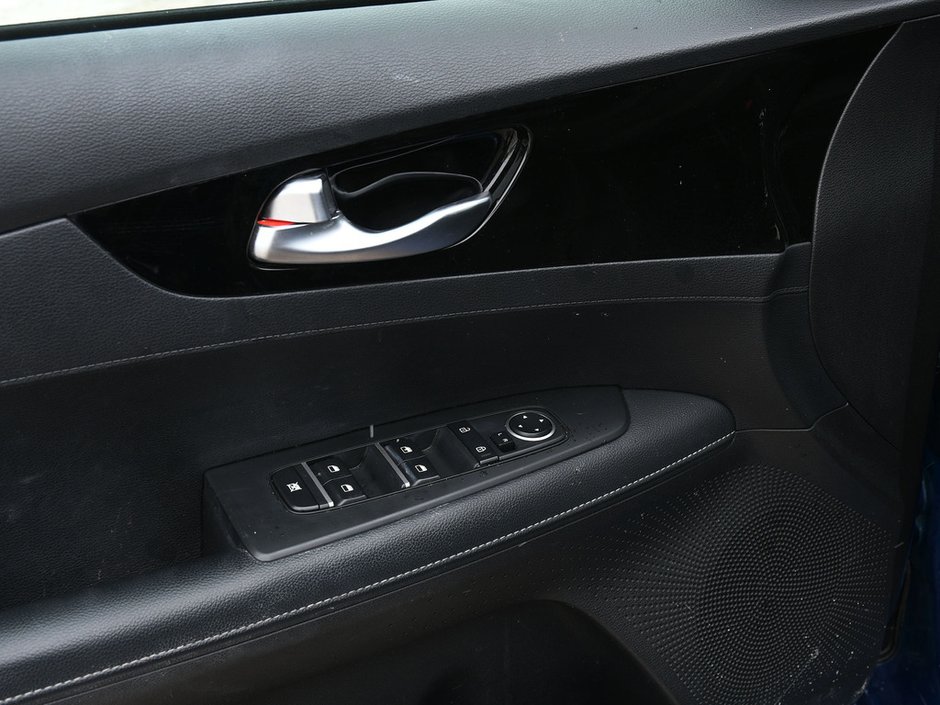 2022 Kia Forte EX-10