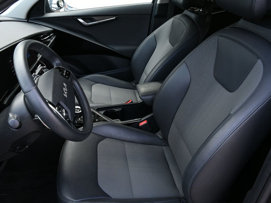 2023 Kia Niro EV Premium-10