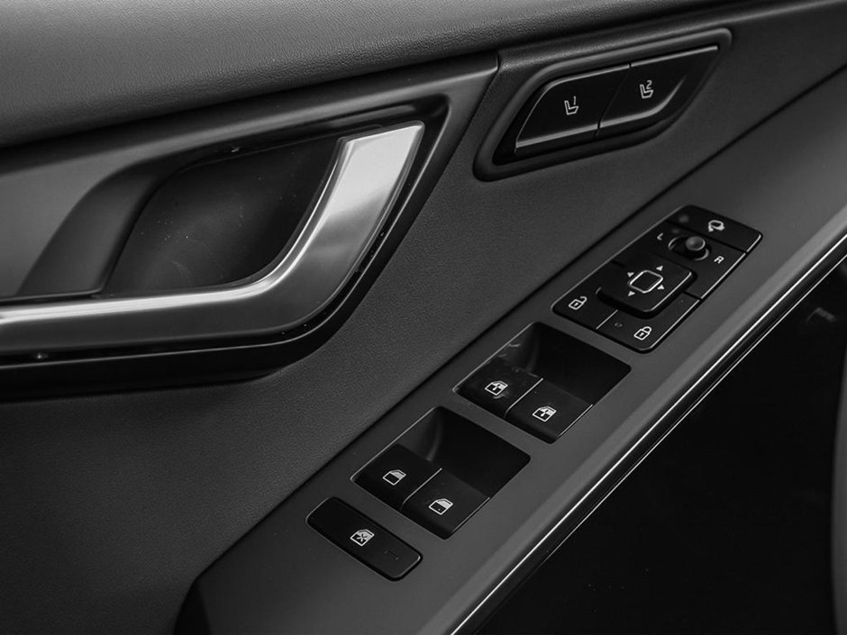 2026 Kia Niro HEV SX-14