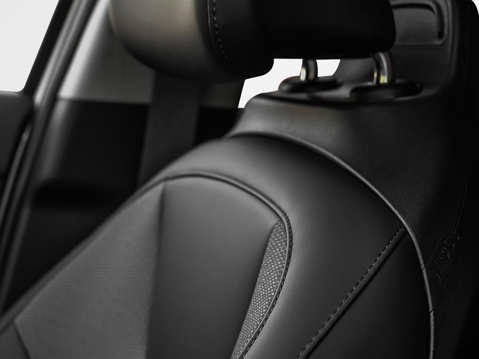 2026 Kia Niro HEV EX Premium-19