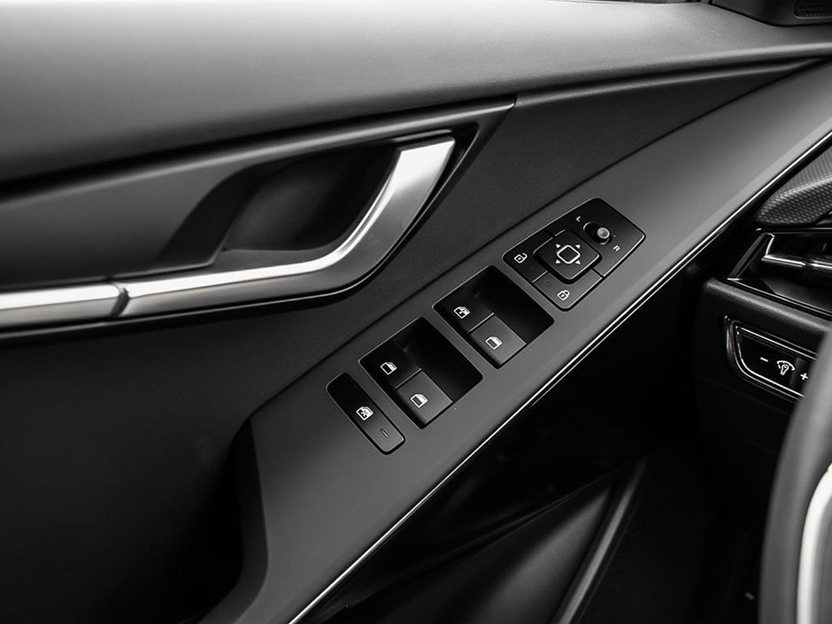 2026 Kia Niro PHEV EX-13