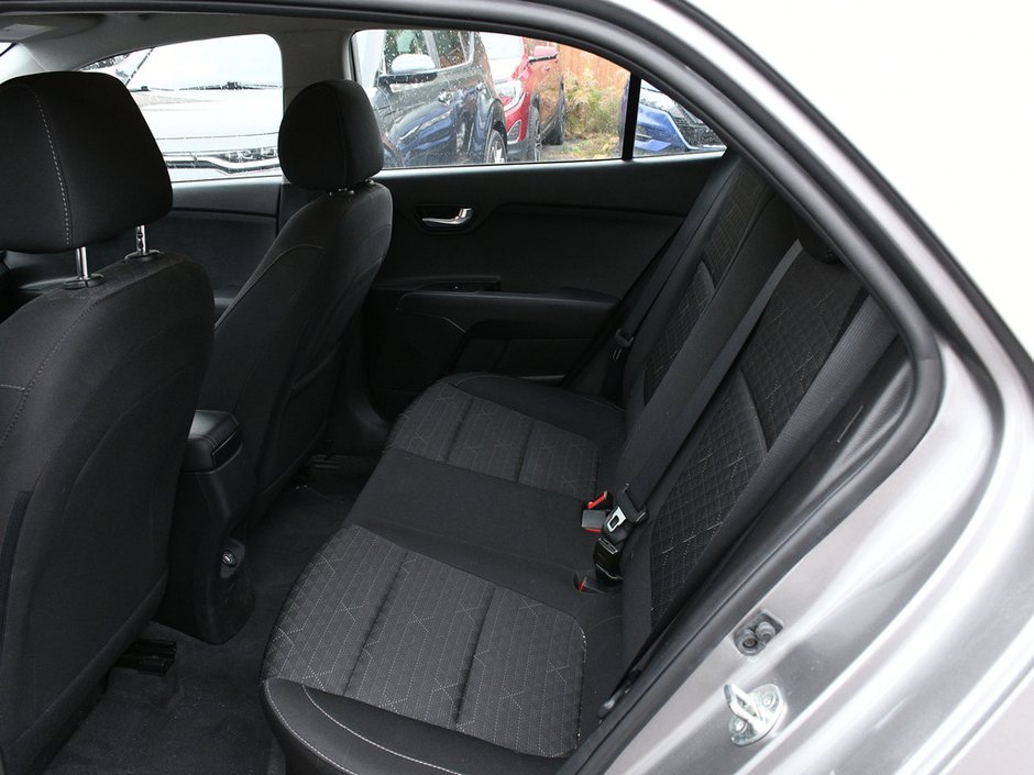 2023 Kia Rio 5-door LX+ Certified| Low Mileage| | Apple Carplay | Android Auto | Backup Camera