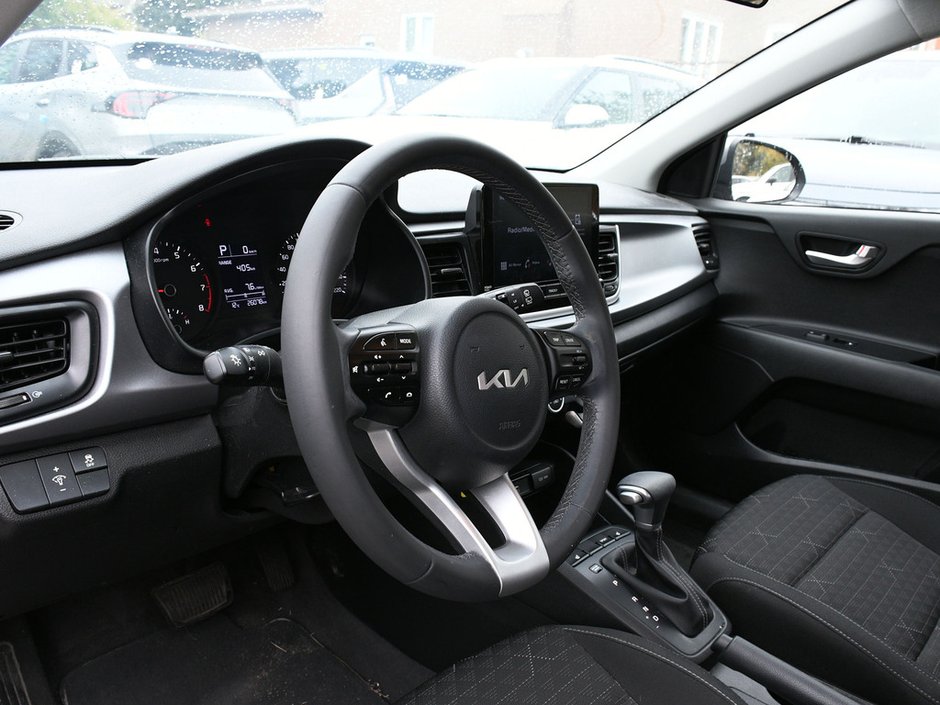 2023 Kia Rio 5-door LX+ Certified| Low Mileage| | Apple Carplay | Android Auto | Backup Camera