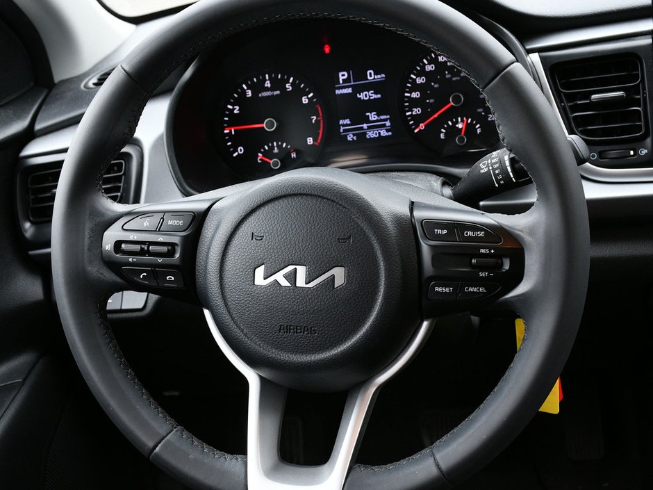 2023 Kia Rio 5-door LX+ Certified| Low Mileage| | Apple Carplay | Android Auto | Backup Camera