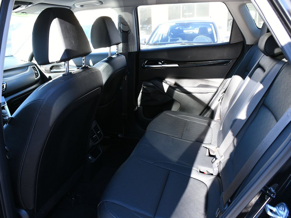 2022 Kia Seltos EX Premium Certified | NAVI | Pano Roof | Backup Camera | Heated Front Seats