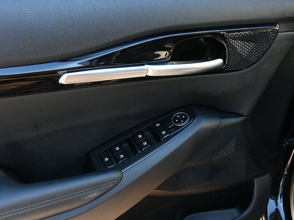 2022 Kia Seltos EX Premium Certified | NAVI | Pano Roof | Backup Camera | Heated Front Seats