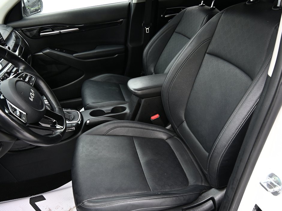 2022 Kia Seltos EX Remote Start l Heated Seats l Back Up Camera