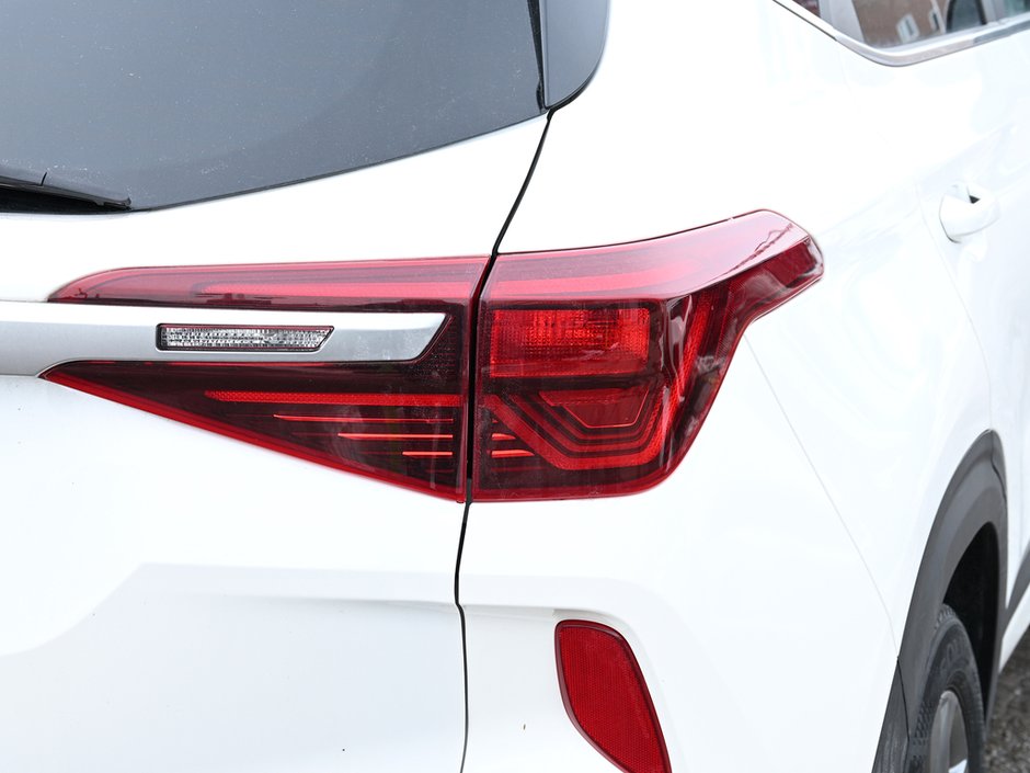 2022 Kia Seltos EX Remote Start l Heated Seats l Back Up Camera