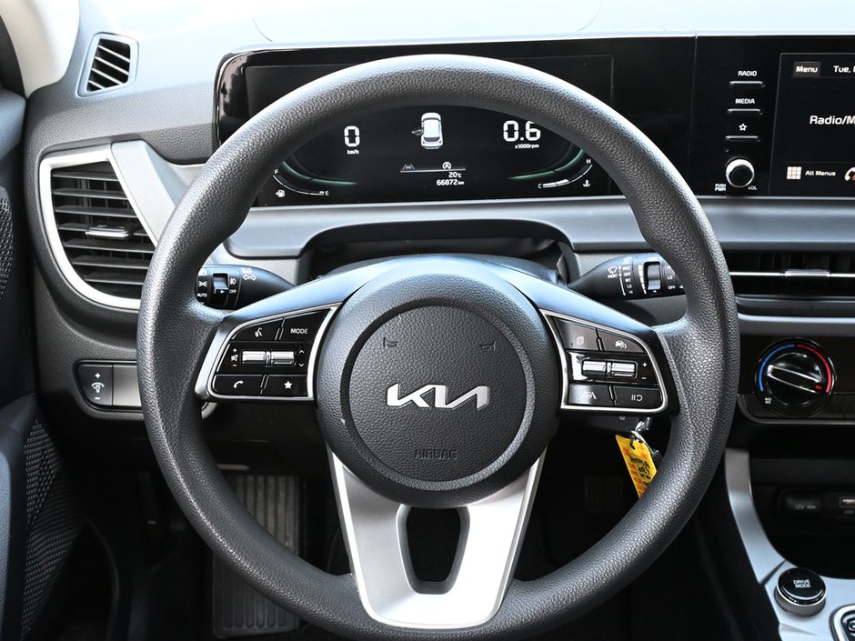 2024 Kia Seltos LX CPO | Heated Seats | Backup Cam | Bluetooth