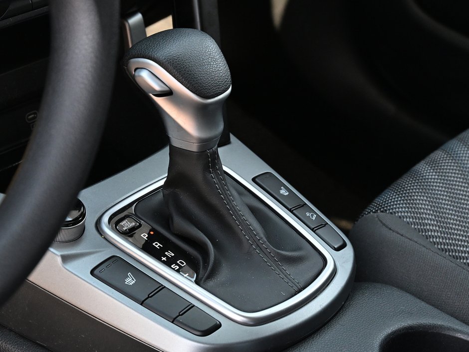 2024 Kia Seltos LX CPO | Heated Seats | Backup Cam | Bluetooth