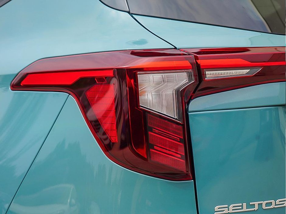 2025 Kia Seltos EX Premium-8