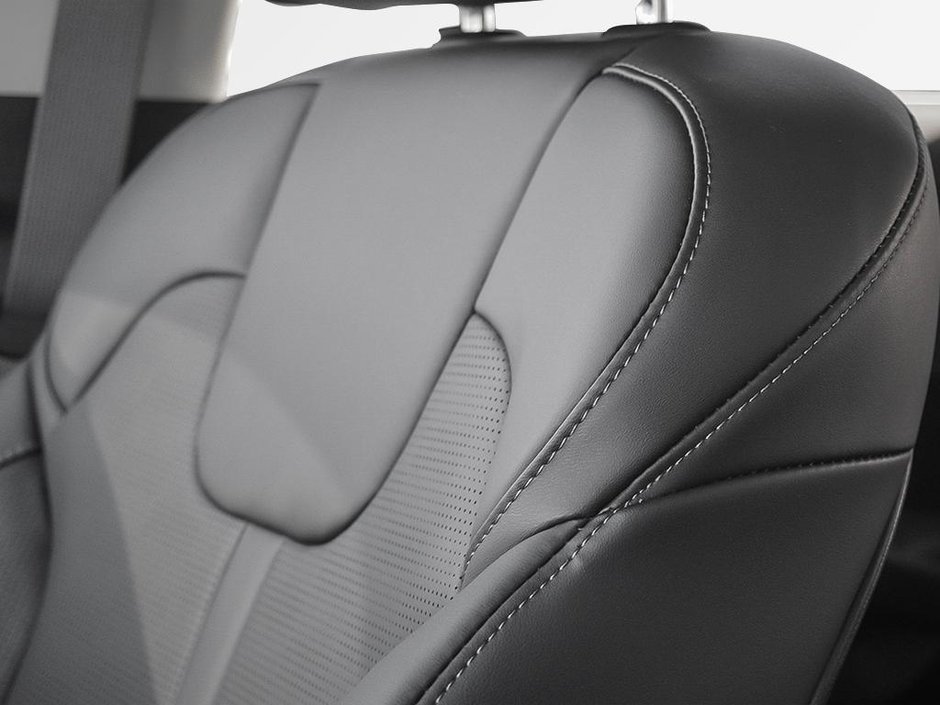 2026 Kia Sorento HEV EX AWD-19