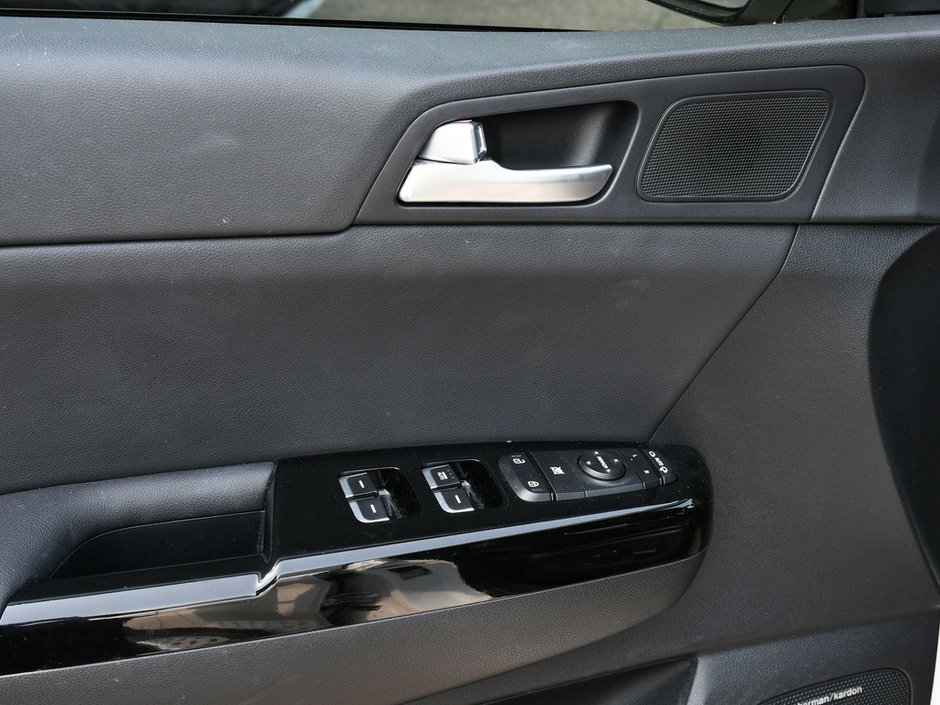 2021 Kia Sportage SX Certified | Low Mileage | Apple Carplay | Android Auto | Backup Camera