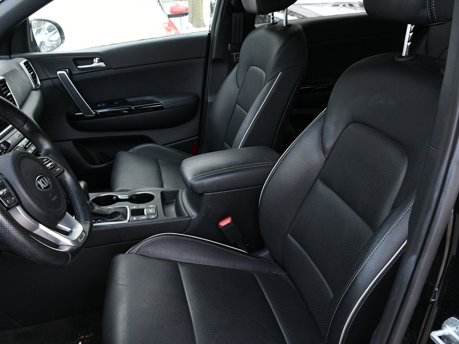 2021 Kia Sportage SX Certified | NAVI | Moonroof | Backup Camera | Heated Front Seats