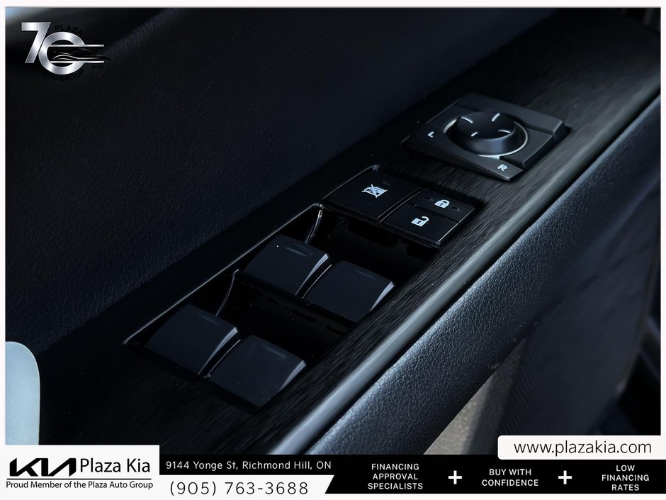2022 Lexus UX 250h-13