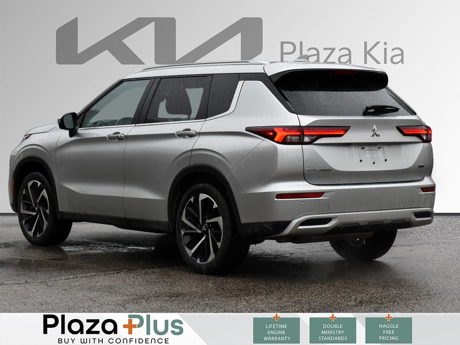 2022 Mitsubishi Outlander SE