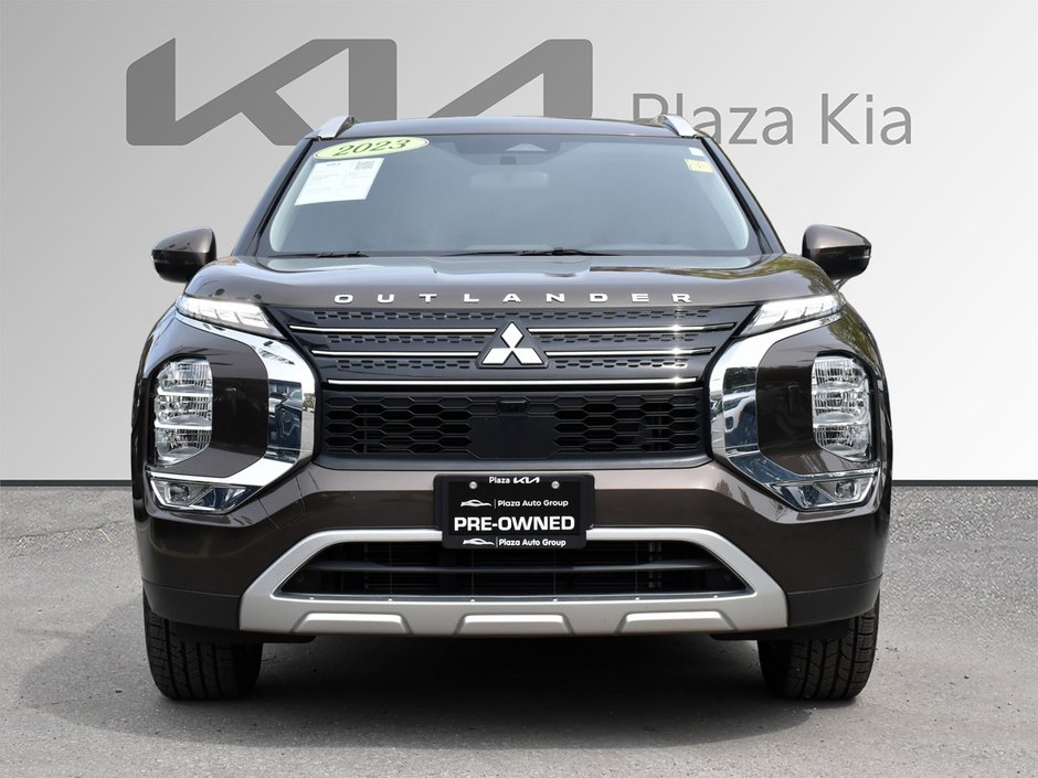 2023 Mitsubishi Outlander LE