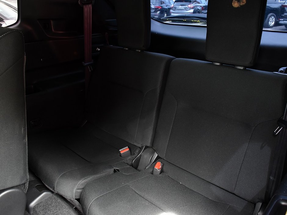 2023 Mitsubishi Outlander LE