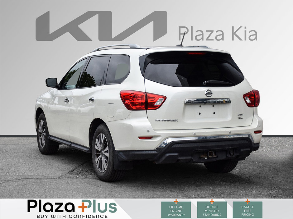 2017 Nissan Pathfinder SL-5