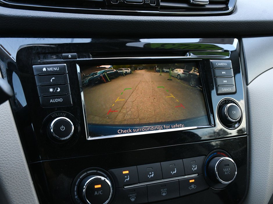 2023 Nissan Qashqai S-18