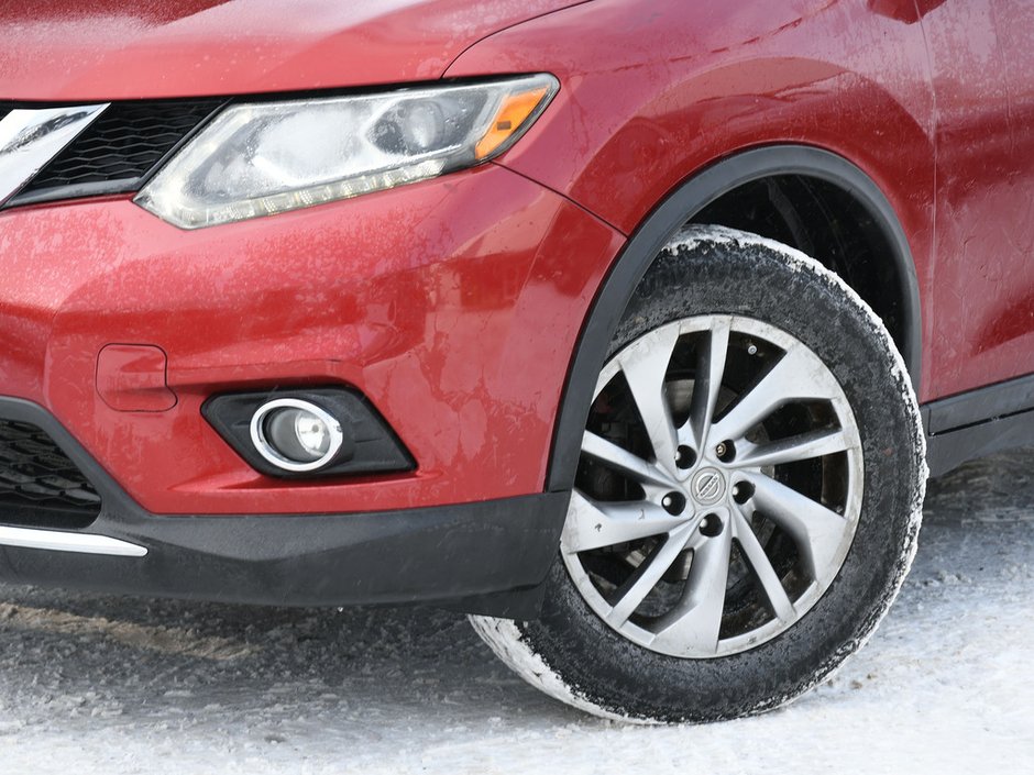 2015 Nissan Rogue SL Certified | Backup Camera | Heated/Power Mirrors | Moonroof