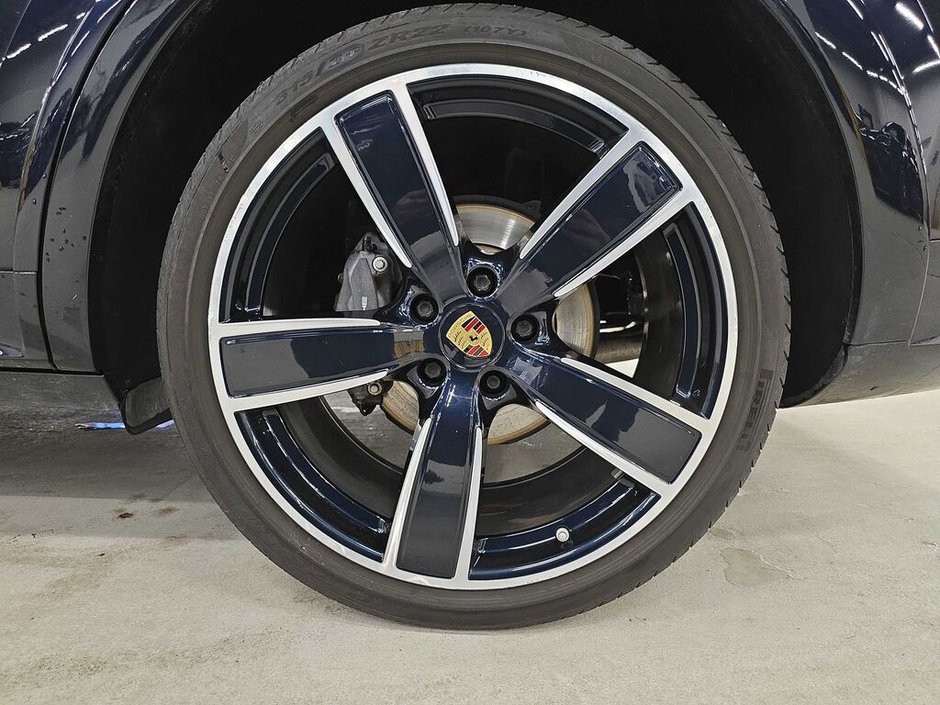2022 Porsche Cayenne BASE Clean Carfax | Canadian Vehicle | Dealer Certified |