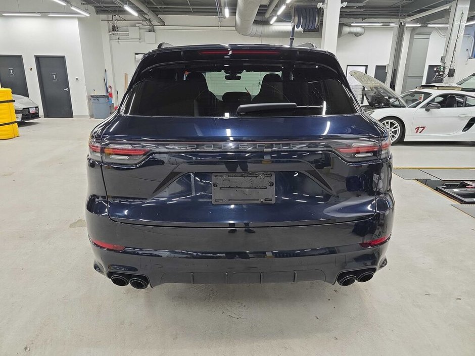 2022 Porsche Cayenne BASE Clean Carfax | Canadian Vehicle | Dealer Certified |