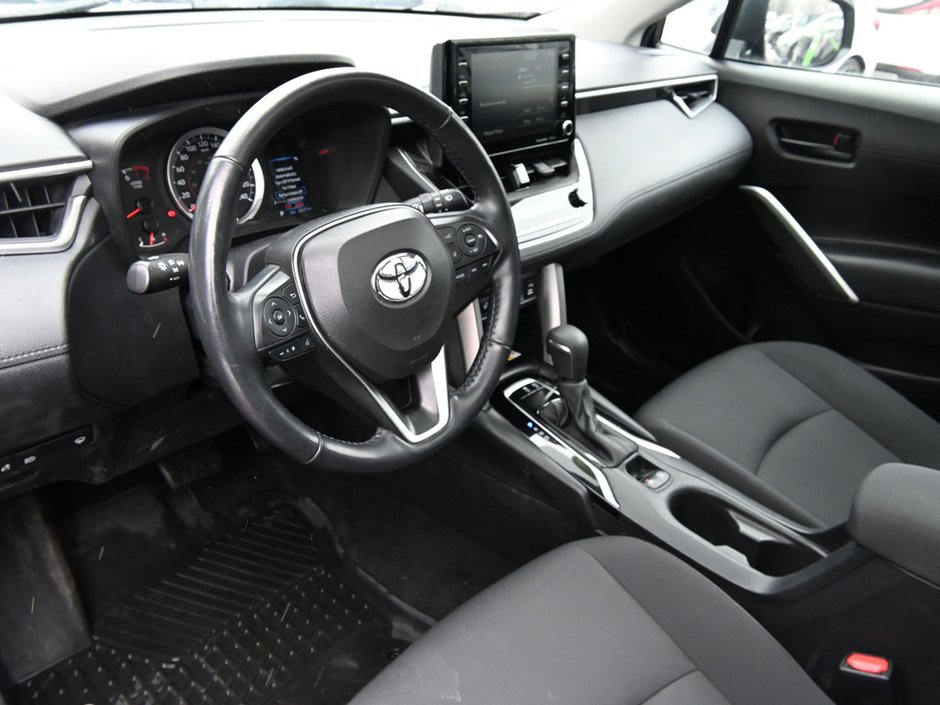 2022 Toyota Corolla Cross LE