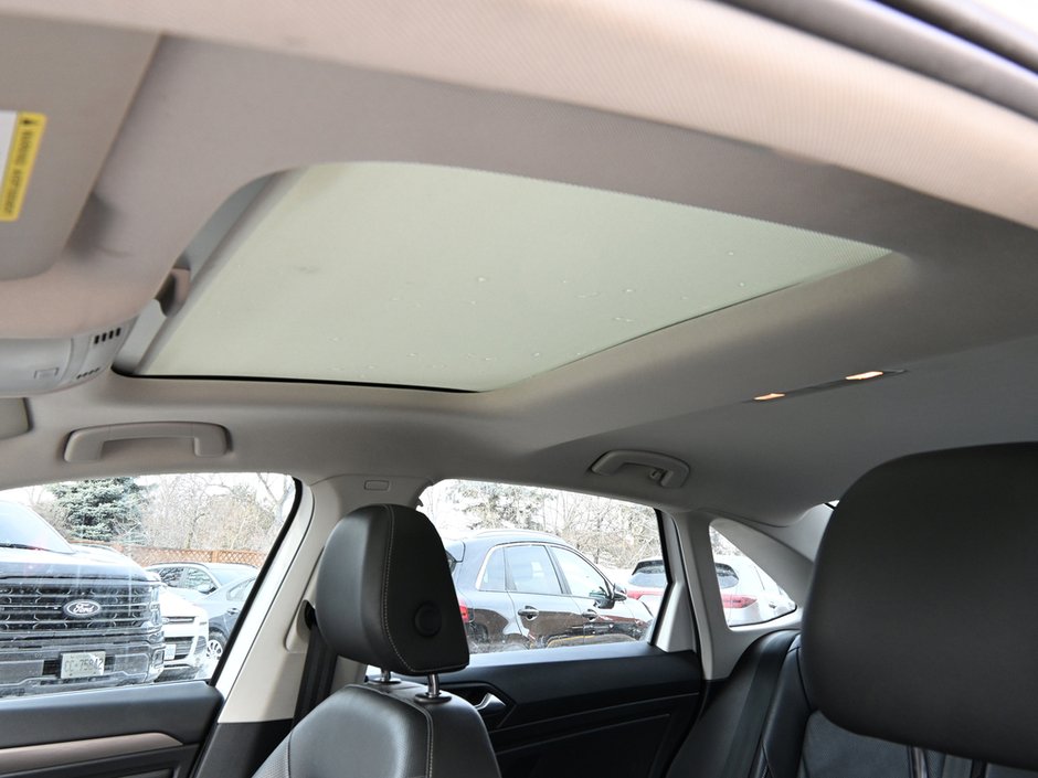 2020 Volkswagen Jetta Execline Leather Seats l Nav l Back Up Camera