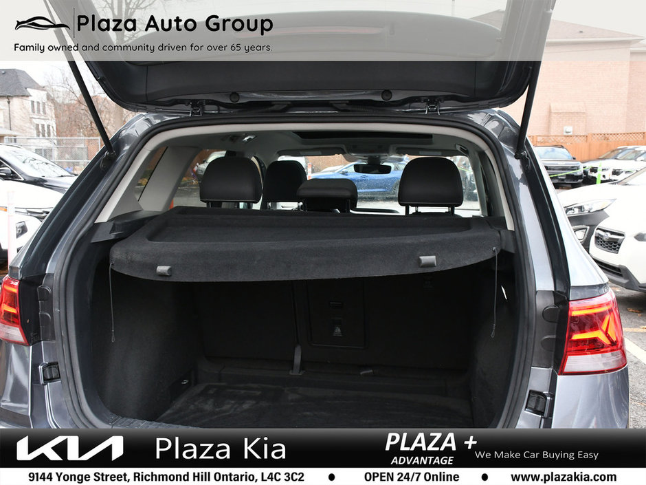 2024 Volkswagen Taos COMFORTLINE Pano Roof|Carplay|Blind Spot Assist|Low Kms|