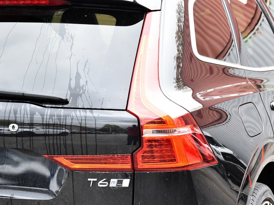 2019 Volvo XC60 R-Design
