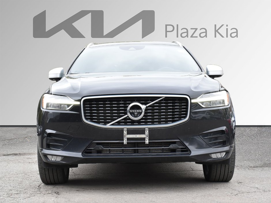 2019 Volvo XC60 R-Design