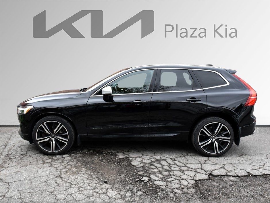 2019 Volvo XC60 R-Design