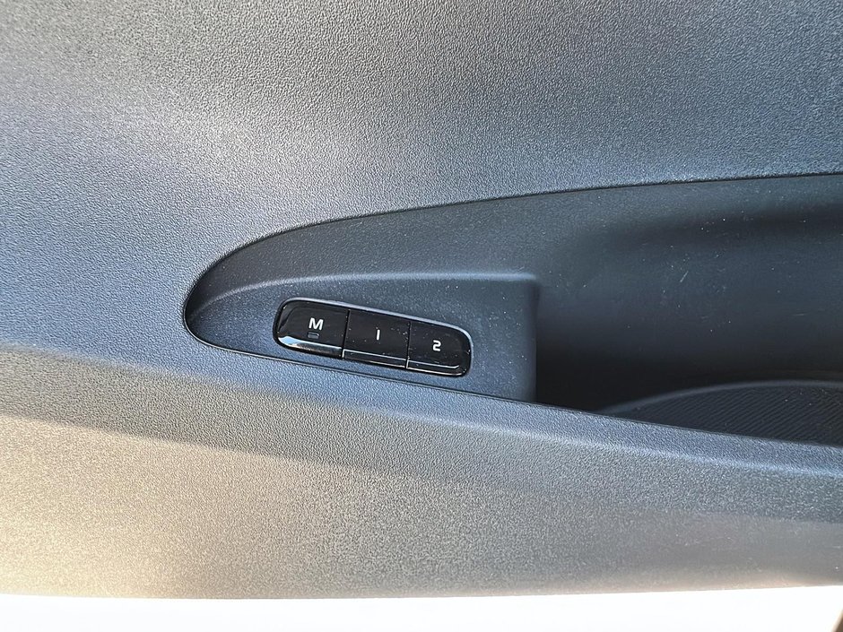 2024 Polestar 2-18