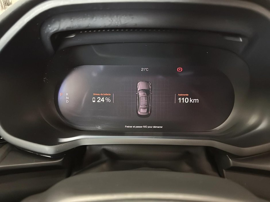 2025 Polestar 2-13