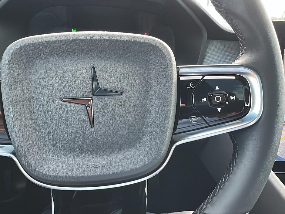 Polestar 2  2025-12